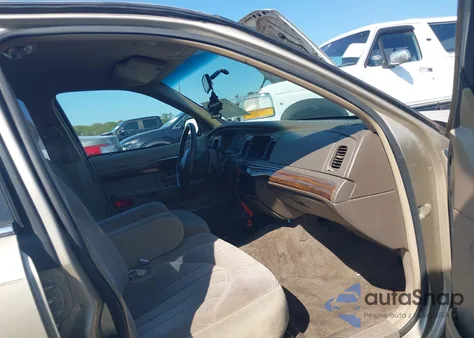 1999 Mercury Grand Marquis Gs z USA, uszkodzony, nr VIN 2MEFM74WXXX641690